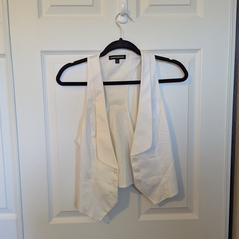 Express Cream Sleeveless Vest